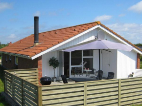 Three-Bedroom Holiday home in Vejers Strand 3